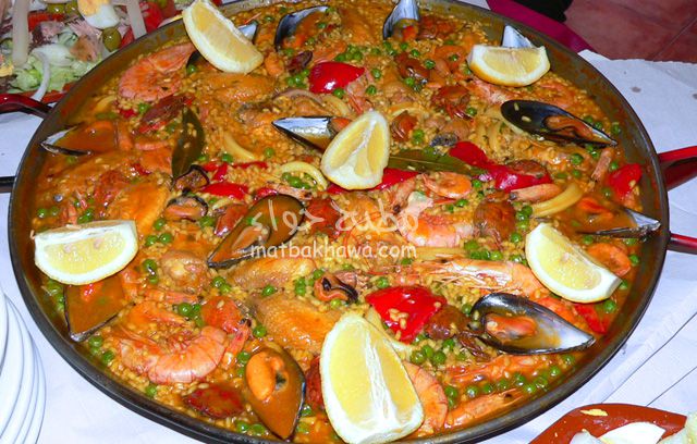 وصفة بايـيا (بايلا) بالدجاج وثمار البحر من مطبخ حواء