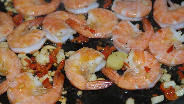 وصفة الجمبري (الروبيان) بالثوم والفلفل الحار من مطبخ حواء